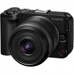 Canon EOS R50 V 4K con lente 14-30 mm f/4-6.3 