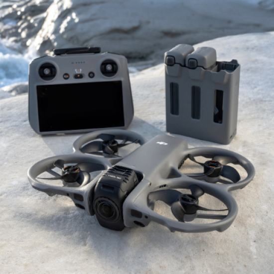 DJI Drone Avata 360 Fly More Combo con RC2