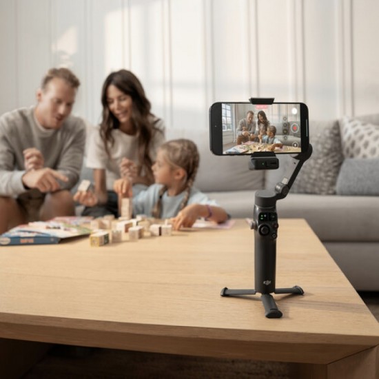 DJI Osmo Mobile 8 Smartphone Gimbal con seguimiento